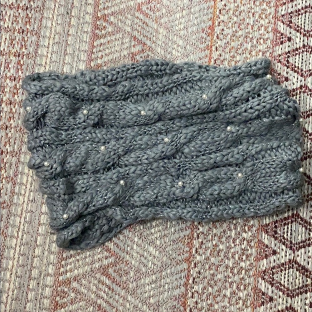 Betsey Johnson infinity scarf with pearls!